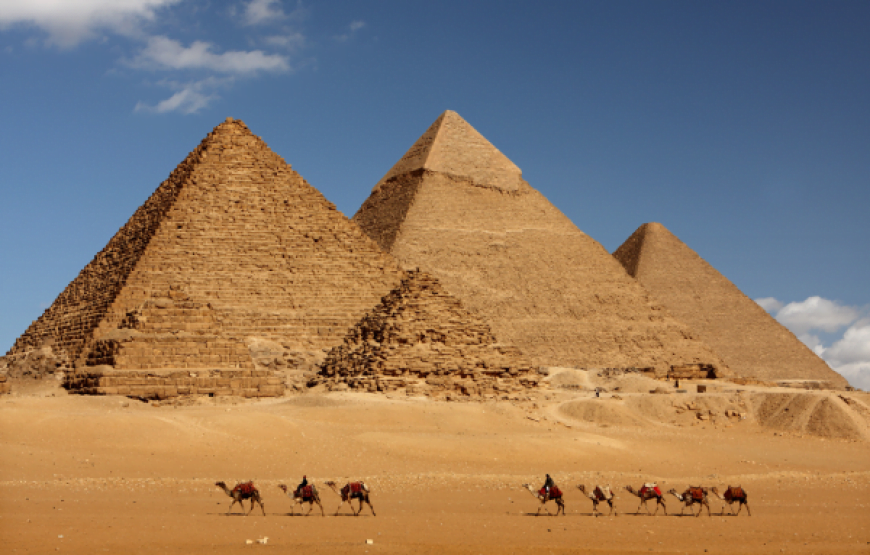 Day Tour to Pyramids of Giza, Memphis, and Saqqara