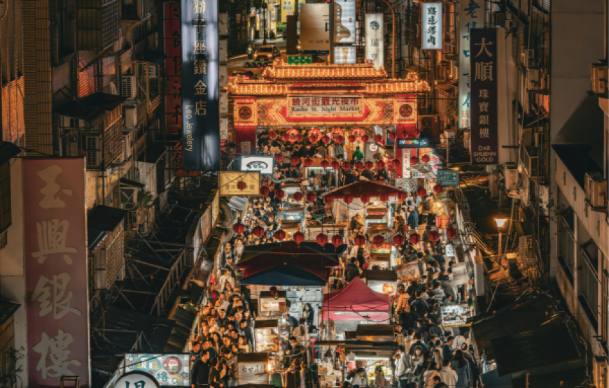 Day Tour to Egyptian Museum and Old Cairo